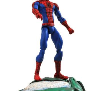 Diamond Select Toys - Marvel - Classic Spider-Man Action Figure (18cm)