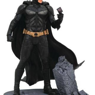 Diamond Select Toys - DC Batman Dark Knight Movie Gallery Statue (23cm)