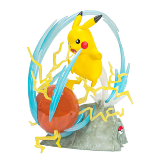 Φιγούρα Statue Jazwares - Pokemon Select - Deluxe Collcetion Light Figure - Pikachu (33cm)