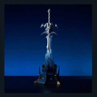 Replica HEX Collectibles - World of Warcraft 20th Anniversary - Collector’s Edition Frostmourne (with LED Light Base) (27cm)